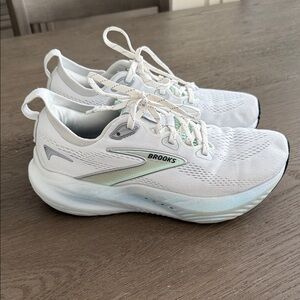 Brooks Glycerin 22 White Running Shoes